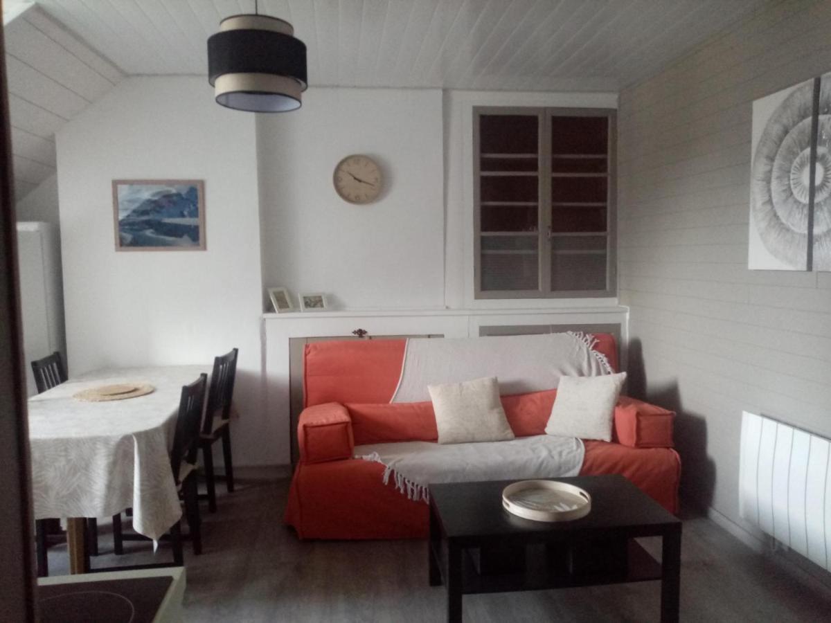 Charmant Appartement Au Centre De Bagnères-de-Bigorre Zewnętrze zdjęcie